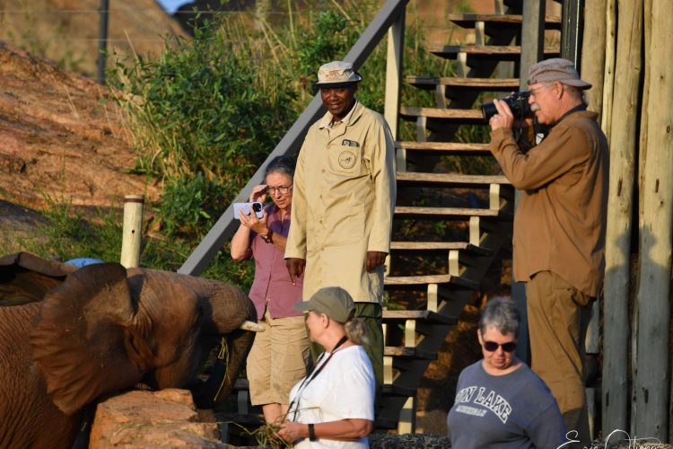 tourists-and-tour-guides-having-happy-moments